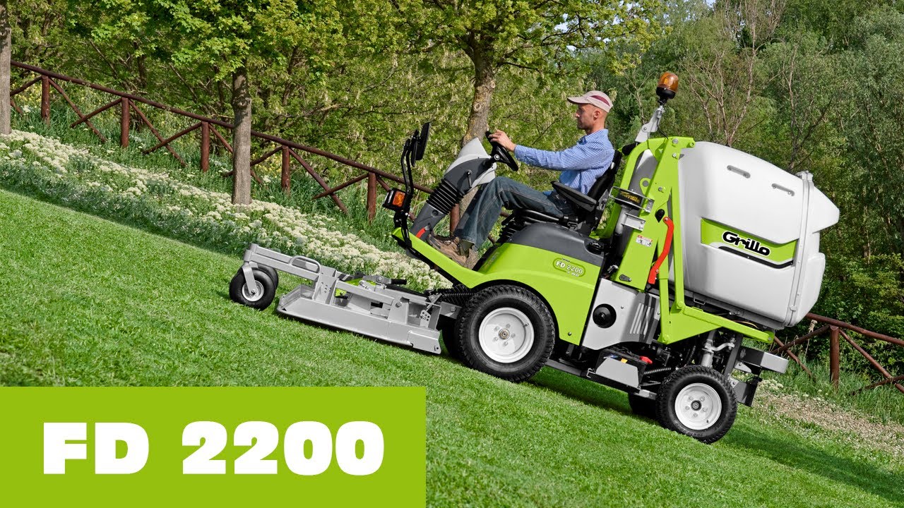 Grillo FD 2200 4WD con piatto da raccolta / with cutting deck with collection
