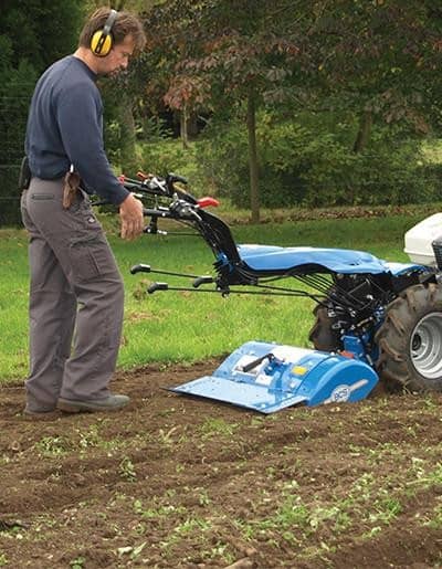 Motocultivator BCS 738 Powersafe reversibil Kohler KD350 5.5 KW, pornire manuala, diesel, 7.5 cp 3 Motocultor profesional BCS 738 Powersafe Reversibile KOHLER KD350 5.5 KW Manual Diesel 7.5 cp
