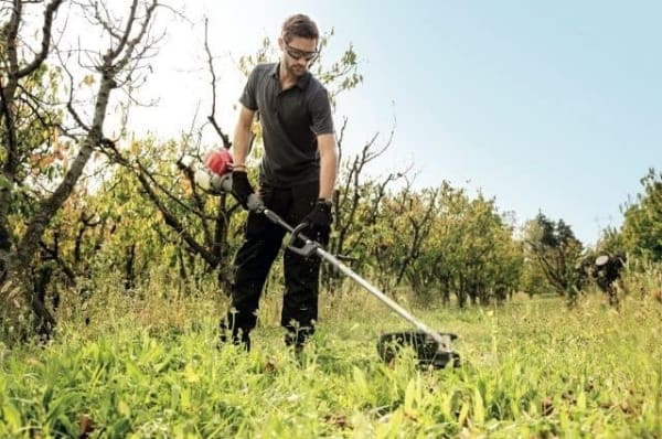 Motocoasă de umăr multifuncțională Honda UMC 435 E VERSATOOL