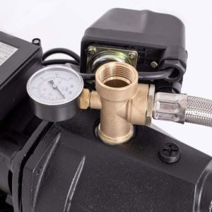 Hidrofor cu pompa autoamorsanta, fonta, putere 800 W, debit 4020 l/h, inaltime refulare 44 m, vas de expansiune 24 l