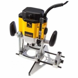 Masina de frezat verticala Dewalt DW625EK valiza profesionala