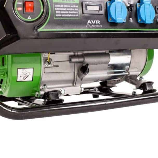 Generator de curent benzina Greenfield G-EC3600 monofazat AVR 2,4 kW 12 Generator de curent pe benzina Greenfield G-EC3600, portabil, monofazat, putere maxima 2.4 kVA