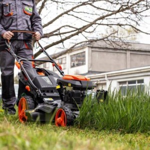 Masina de tuns gazon GREENFIELD G-MTG511ARW-T8 Benzina 4.4 CP 50 cm cos 60 l 39 Masina de tuns gazonul cu autopropulsie Greenfield G-MTG511ARW-T8