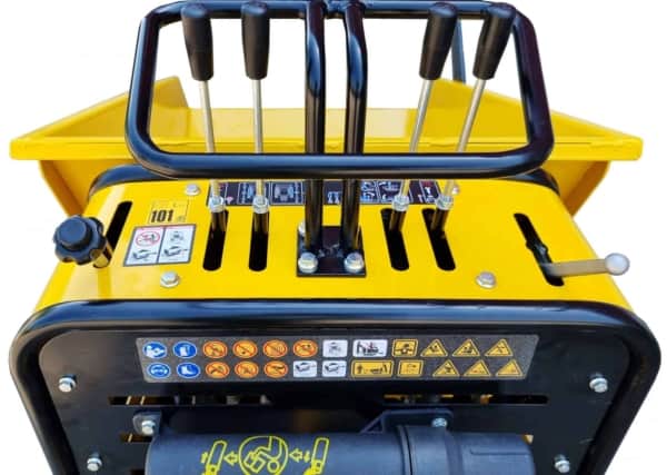 Roaba Stager RMT500SI cu motor termic cu incarcator frontal 9CP, 500kg, senile