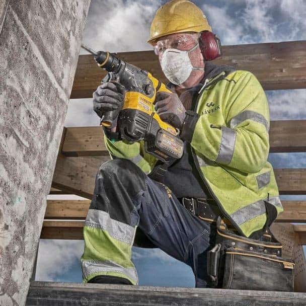 Ciocan rotopercutor SDS-Plus Dewalt DCH333X2, cu 2 acumulatori XR Flexvolt 4 Ciocan rotopercutor SDS-Plus Dewalt DCH333X2, cu 2 acumulatori XR Flexvolt