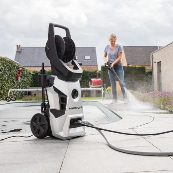 Aparat de spalat cu apa rece sub presiune Powerplus POWXG90500