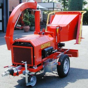 Tocator de crengi si resturi vegetale Caravaggi Cippo 15, Lombardini KDW 1003 8 Tocator de crengi si resturi vegetale Caravaggi Cippo 15, motor electric 20CP