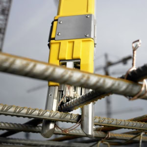 Masina de legat armaturi Wacker Neuson DF16, magazie pentru 77 de legaturi, capacitate legare 1000 noduri/h | Travandi.ro