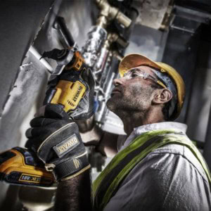 Masina multifunctionala Dewalt DCS356N, compatibila cu acumulatori Li-Ion 18 V / 54 V | Travandi.ro