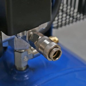 Compresor de aer Airmaster AIR27010-10, 7.5 kW, 10 bar, 1269 l/min, butelie 270 litri 17 Compresor de aer Airmaster AIR27010-10, 7.5 kW, 10 bar, 1269 l/min, butelie 270 litri | Travandi.ro