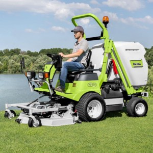 Tractoraş de tuns gazon Grillo FD 900 4WD | Travandi.ro