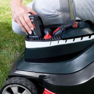 Masina de tuns gazon AL-KO 38.2 LI Comfort 3in1 Acumulator 18 V 38 cm cos 45 l fara baterie si incarcator 21 Masina de tuns gazon AL-KO 38.2 LI Comfort 3in1 Acumulator 18 V 38 cm cos 45 l fara baterie si incarcator | Travandi.ro