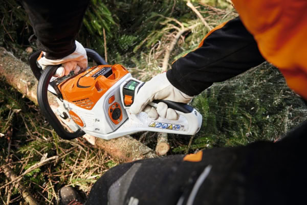Drujba STIHL cu acumulator MSA 300.0 fara acumulator si incarcator - Image 2