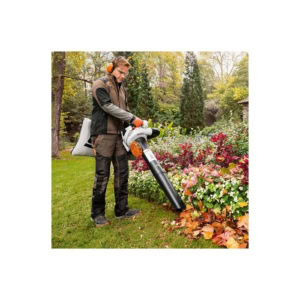 Aspirator cu tocator STIHL SH 86 | Travandi.ro
