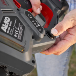 Electrofierastrau pe baterii AL-KO CSM 1815, 15cm, fara baterie si incarcator 18V Bosch Home and Garden compatible | Travandi.ro