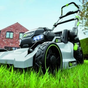 Masina de tuns gazon EGO LM1903E-SP Acumulator Li-Ion 56 V 47cm cos 55 l 10 Masina de tuns gazon EGO LM1903E-SP Acumulator Li-Ion 56 V 47cm cos 55 l | Travandi.ro