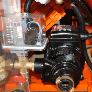 Masina de tencuit Bisonte PCS-K4 380V debit 6-40 l/min materiale preamestecate | Travandi.ro