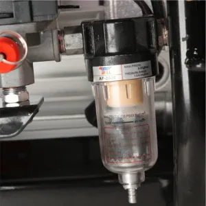 Compresor de aer cu piston BISONTE SC020-015 fara ulei 230V 2,0cp debit aer 206 l/min presiune 8 bar | Travandi.ro