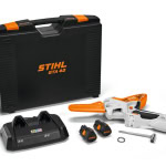 Motoferastrau cu acumulator STIHL GTA 40.0 Set cu 2 acumulatori AS 2, un încărcator rapid AL 5-2 şi cutie pentru scule