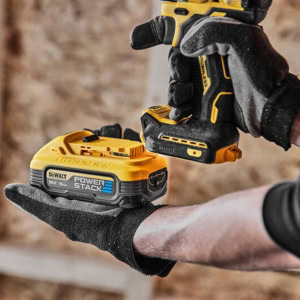 Masina de gaurit si insurubat DeWalt DCD800H2T, max 90 Nm, cu 2 acumulatori Powerstack 18V / 5.0Ah, in valiza de transport | Travandi.ro
