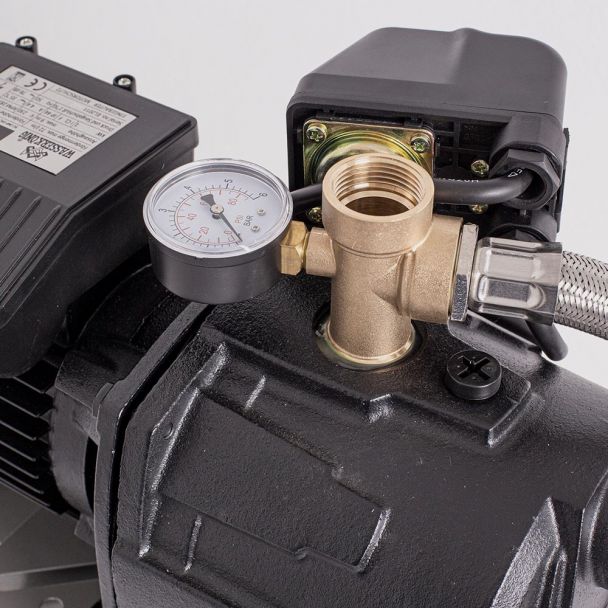 Hidrofor cu pompa autoamorsanta Wasserkonig WSK4348-25, corp fonta, putere 1000 W, debit 4320 l/h, inaltime refulare 48 m, vas de expansiune 24 litri 3 Hidrofor cu pompa autoamorsanta Wasserkonig WSK4348-25, corp fonta, putere 1000 W, debit 4320 l/h, inaltime refulare 48 m, vas de expansiune 24 litri - Image 3