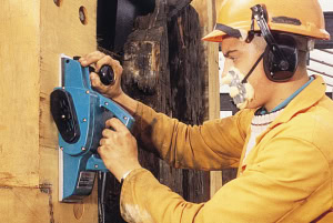Rindea 110 mm, 840W MAKITA 1911B | Travandi.ro