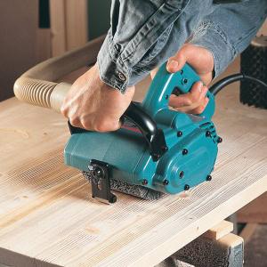 Masina de slefuit cu perie 860W, 100x120mm MAKITA 9741 | Travandi.ro
