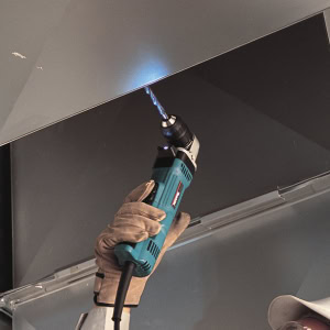 Masina unghiulara gaurit si insurubat 450W MAKITA DA3011F | Travandi.ro