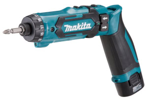 Masina de insurubat si gaurit 7,2V, 5,6 Nm, livrata cu 2 acumulatori BL0715 1,5Ah MAKITA DF012DSE