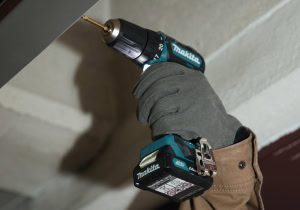 Masini de gaurit si insurubat cu acumulatori CXT 12Vmax, 35 Nm, fara acumulatori MAKITA DF332DZ 6 Masini de gaurit si insurubat cu acumulatori CXT 12Vmax, 35 Nm, fara acumulatori MAKITA DF332DZ | Travandi.ro