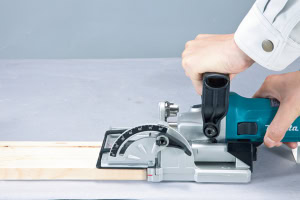 Masina de frezat nuturi LXT 18V, 100 mm, fara acumulatori MAKITA DPJ180Z 6 Masina de frezat nuturi LXT 18V, 100 mm, fara acumulatori MAKITA DPJ180Z | Travandi.ro