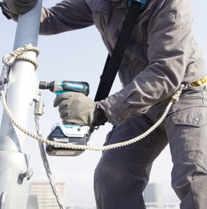 Cheie de insurubat cu impact LXT 18V, 180 Nm, fara acumulatori MAKITA DTW180Z | Travandi.ro