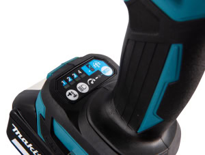 Cheie de insurubat cu impact LXT 18V, 700 Nm, cu 2 acumulatori MAKITA DTW701RTJ | Travandi.ro