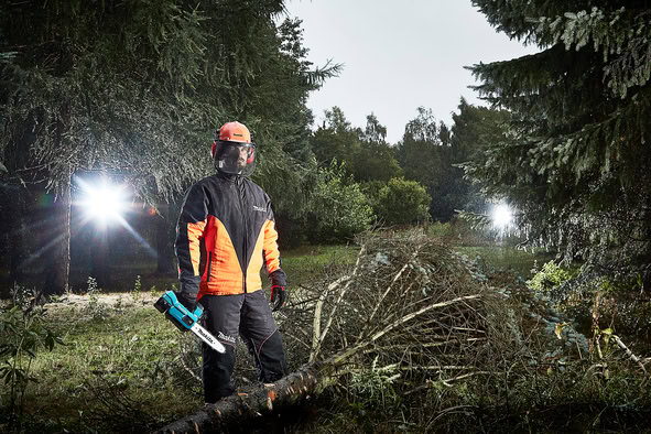 Fierastrau cu lant LXT 18V, 25 cm, fara acumulatori MAKITA DUC254Z 2 Fierastrau cu lant LXT 18V, 25 cm, fara acumulatori MAKITA DUC254Z - Image 2