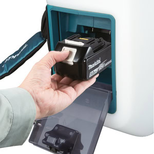 Pulverizator de gradina LXT 18V,15 litri, livrat fara acumulator MAKITA DUS158Z | Travandi.ro