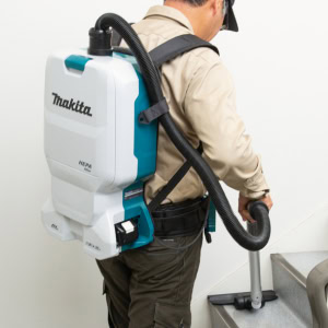 Aspirator tip rucsac compatibil cu acumulatori Li-Ion LXT 18V x 2 MAKITA DVC660Z | Travandi.ro