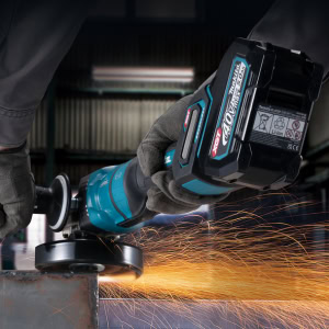 Polizor unghiular XGT, 125 mm, 11.000 RPM, livrat cu un acumulator 40Vmax 5.0Ah MAKITA GA050GT101 | Travandi.ro
