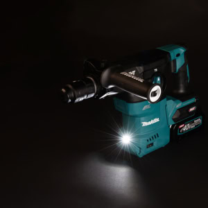 Ciocan rotopercutor XGT, SDS-PLUS, 3,9 J, mandrina rapida, livrat cu 2 acumulatori 40Vmax 4.0Ah MAKITA HR009GM201 | Travandi.ro