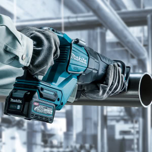 Fierastrau alternativ XGT 40Vmax, 32 mm, livrat cu 2 acumulatori MAKITA JR001GM201 | Travandi.ro
