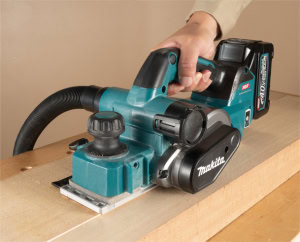 Rindea XGT 40Vmax, 82 mm, livrata cu 2 acumulatori 4.0Ah MAKITA KP001GM201 | Travandi.ro