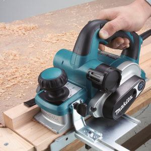 Rindea 82 mm, 850W MAKITA KP0810 | Travandi.ro