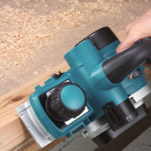 Rindea 82 mm, 850W MAKITA KP0810 | Travandi.ro
