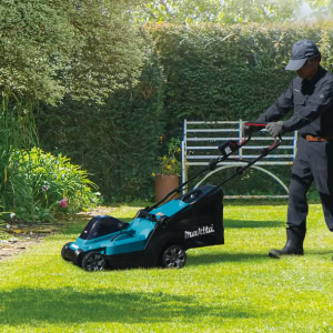 Masina de tuns gazonul XGT, 38 cm, livrata cu un acumulator 40Vmax 4.0Ah MAKITA LM003GM103 | Travandi.ro
