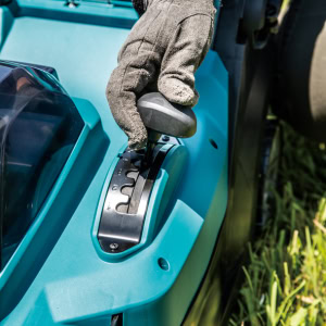 Masina de tuns gazonul XGT, 43 cm, livrata cu un acumulator 40Vmax 4.0 Ah MAKITA LM004GM103 | Travandi.ro
