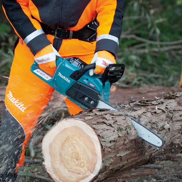 Fierastrau cu lant XGT 40Vmax, 40 cm, livrat fara acumulatori MAKITA UC026GZ 2 Fierastrau cu lant XGT 40Vmax, 40 cm, livrat fara acumulatori MAKITA UC026GZ - Image 2