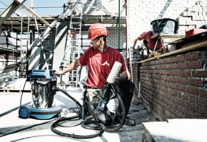 Aspirator 32L cu aspirare umeda si uscata clasa M MAKITA VC3211MX1 | Travandi.ro