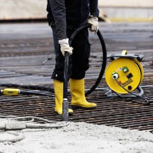 Vibrator de beton compatibil cu convertizor Wacker Neuson IREN 58/042/5, cap vibrant 58 mm, lungime furtun 5 m, frecventa 200 Hz | Travandi.ro