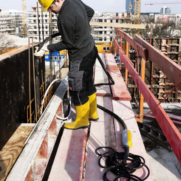 Vibrator de beton cu convertizor integrat Wacker Neuson IRFU 38/230, cap vibrant 38 mm, arbore flexibil 5 m, frecventa 200 Hz - Image 5