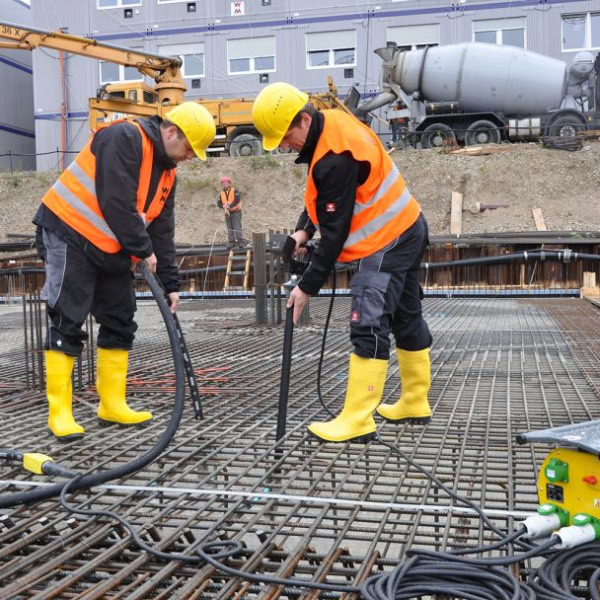 Vibrator pentru beton cu convertizor integrat Wacker Neuson IRSE-FU 45/230, cap vibrant 45 mm, arbore flexibil 0.8 m - Image 2