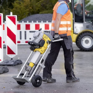 Ciocan demolator Wacker Neuson BH55 28x160, motor benzina 2T, sistem prindere 28x160 mm, forta de impact 55 J | Travandi.ro